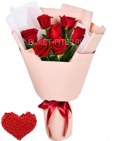 Букет Красных Роз с в Упаковке LUX