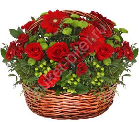 Корзина с Розами и Красными Герберами